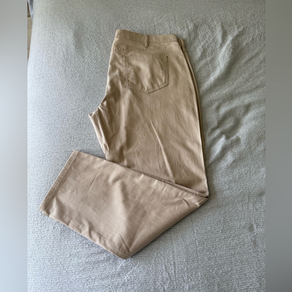 Tommy Hilfiger Tan Chino Pants Men size 42/32; Like new